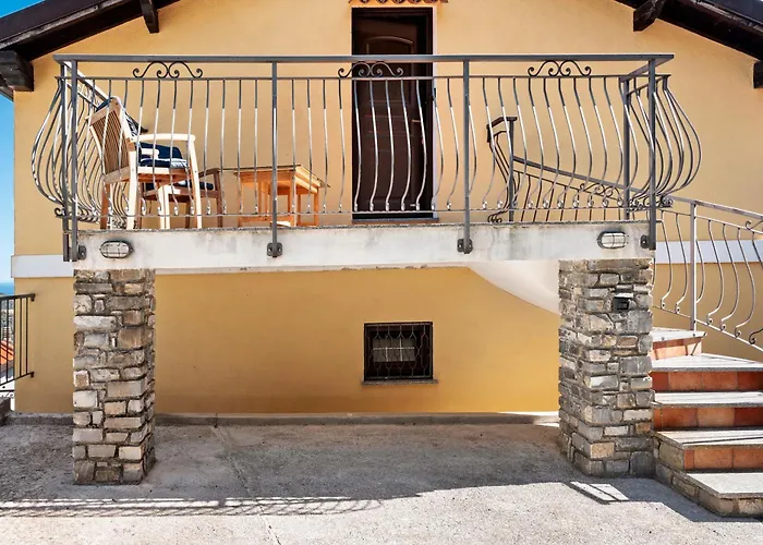 Lägenhet La Quiete Nel Bosco